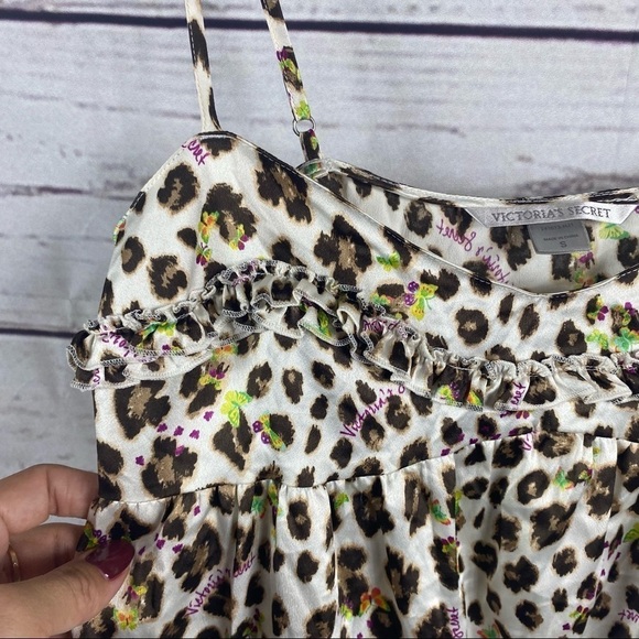 VICTORIA'S Secret animal print open back slip on camisole Sz S - Picture 5 of 9